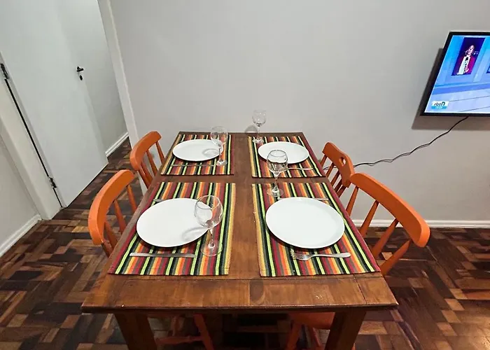 Espaçoso Perto Da Redenção * Porto Alegre