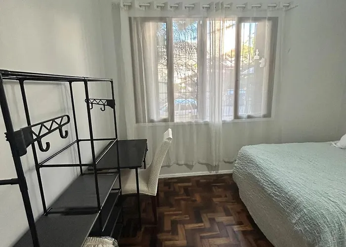 Apartamento Espaçoso Perto Da Redenção *