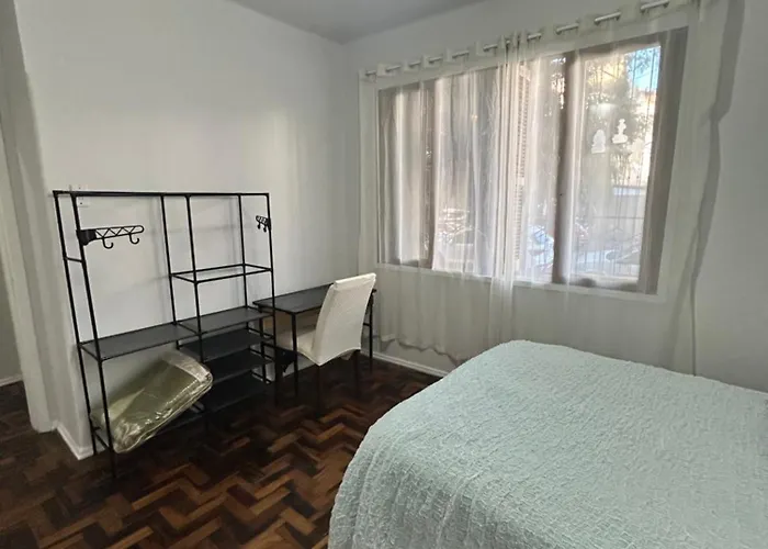 Apartamento Espaçoso Perto Da Redenção